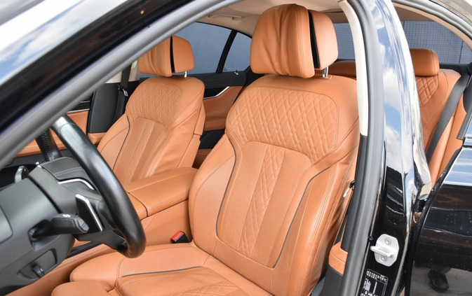 BMW Seria 7 cena 179900 przebieg: 96100, rok produkcji 2017 z Grodzisk Mazowiecki małe 137